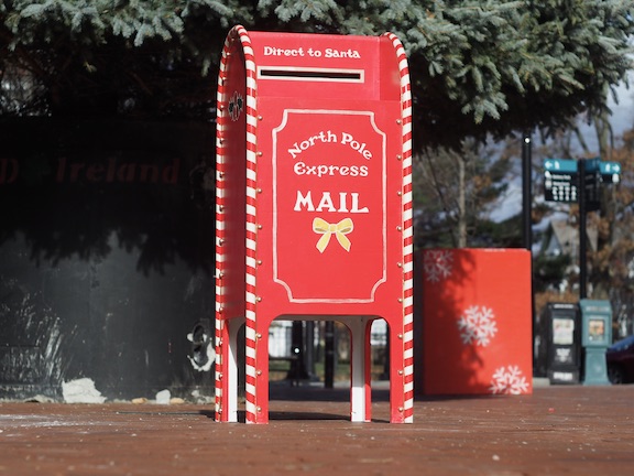 VT Makers: Julia and Seamus’s Mailboxes for Santa